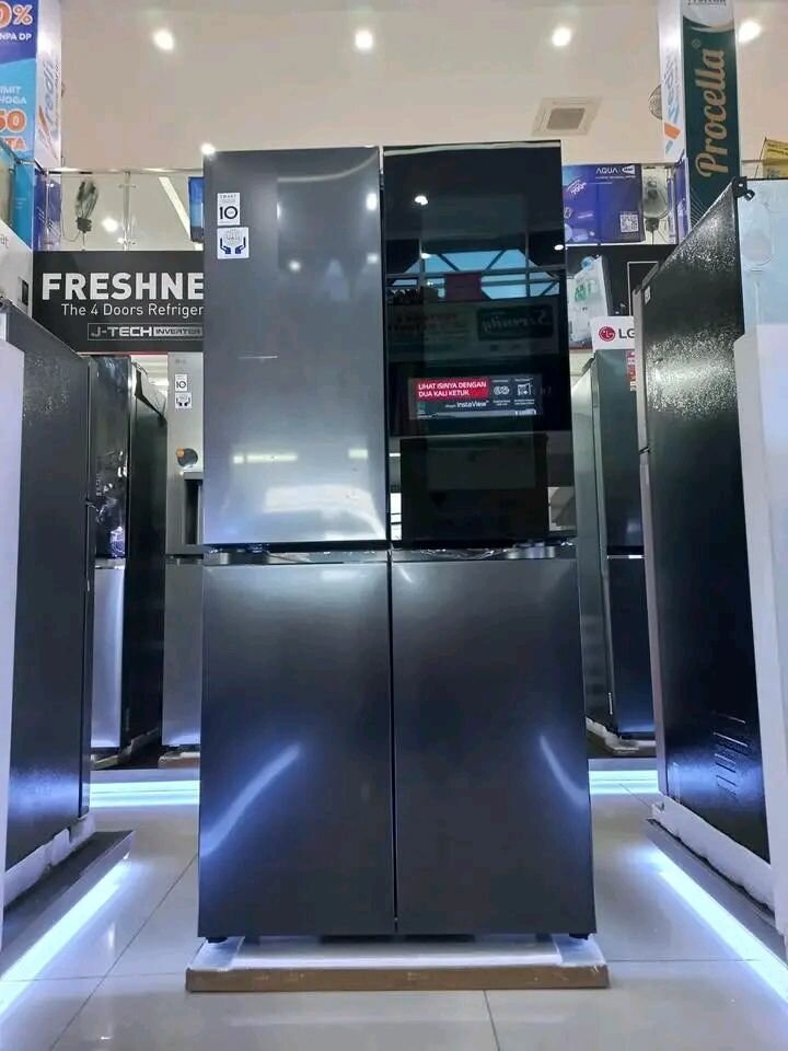 Réfrigérateur 4 portes moderne