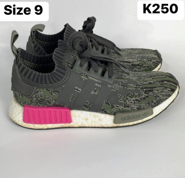 Salaula Sneakers