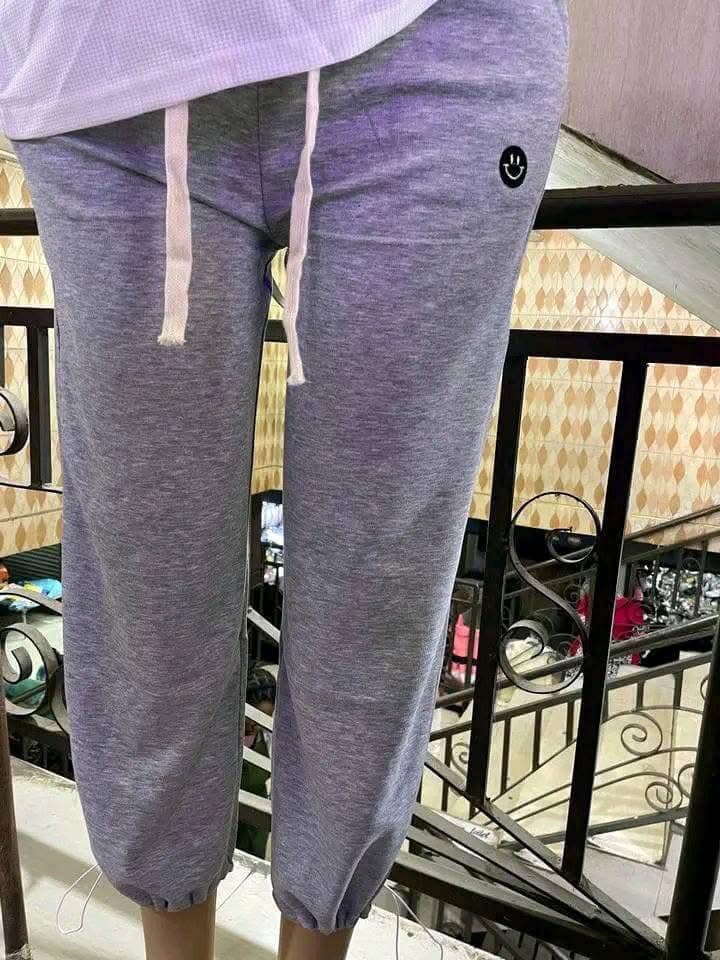 SWEAT PANTS