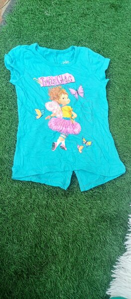 Girls tops