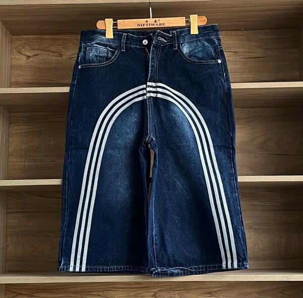 Quarter shorts