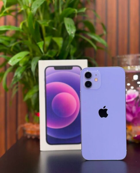 iPhone 12
