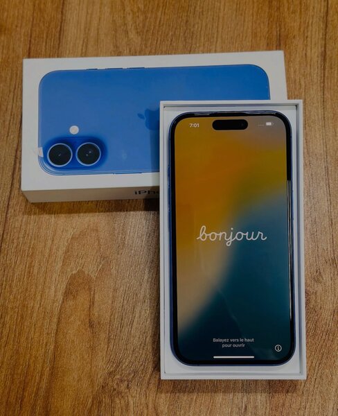 iPhone 16