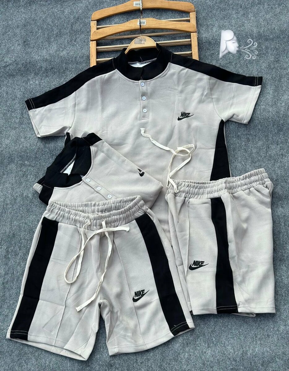 Complet NIKE