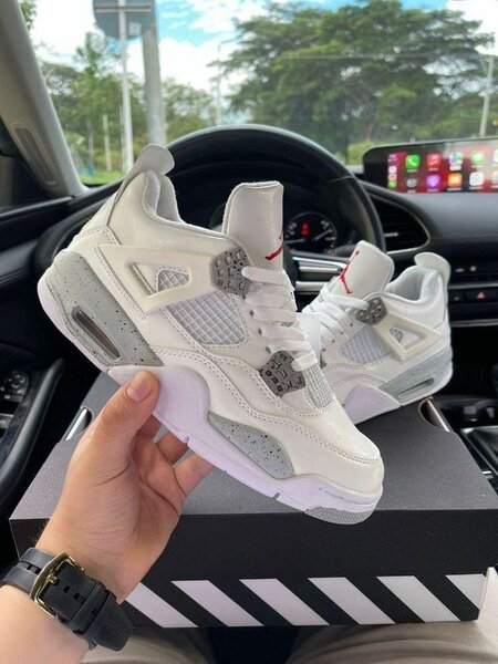 Air Jordan 4 Oreo