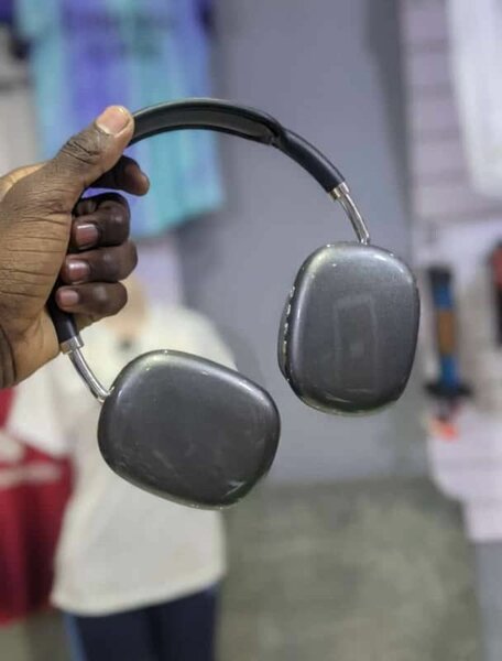 P9 Headphones