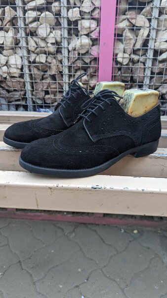 Men's shoes