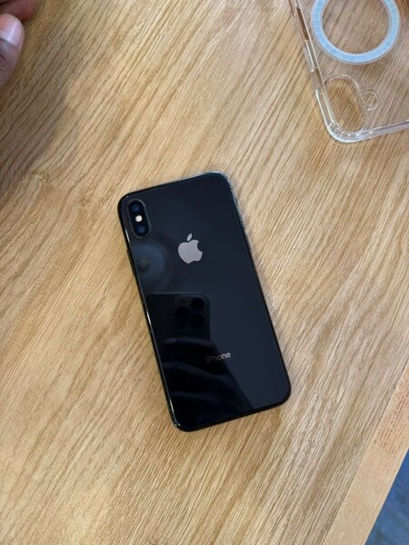 iPhone X 64go sans id 55.000