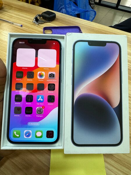 iPhone 14 simple