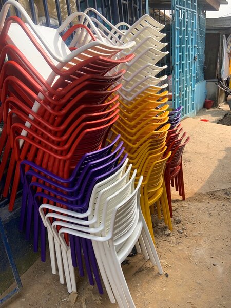 CHAISE THEREZA
