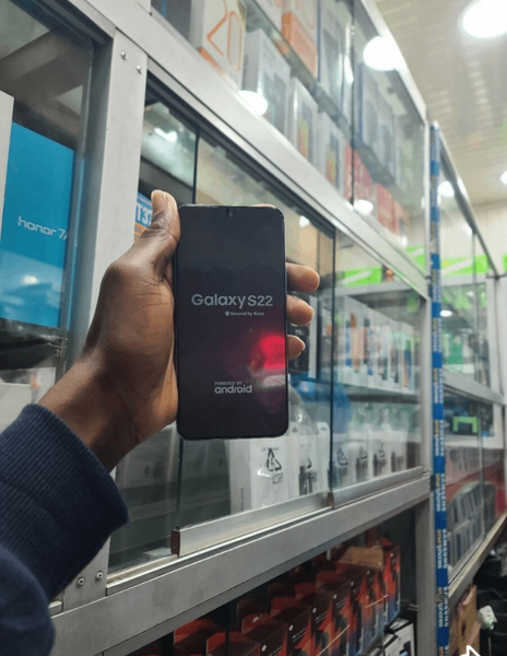 Samsung Galaxy S22 5G 128 Go