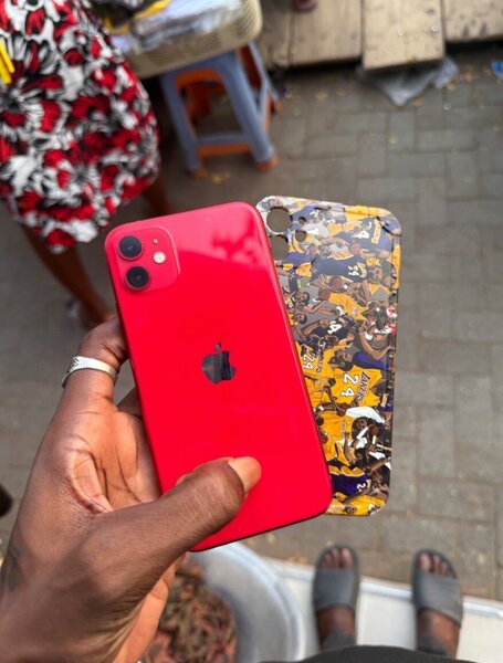 iPhone 11