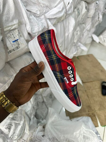 Van's