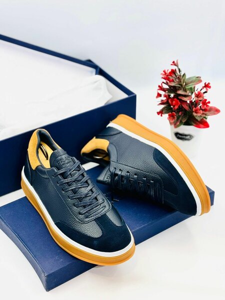 Men shoes