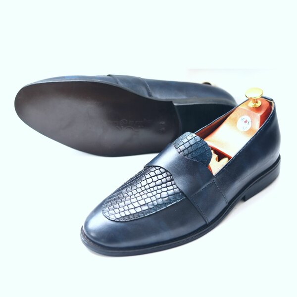 Navy blue Wisdom Loafer