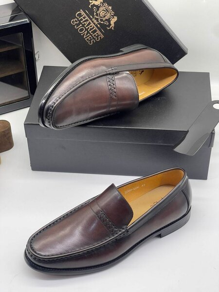 Mens shoe