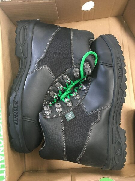 Chaussures de randonnée robustes