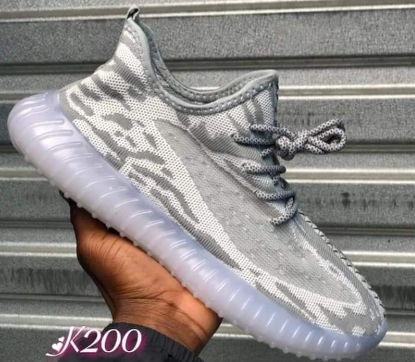unisex sneakers