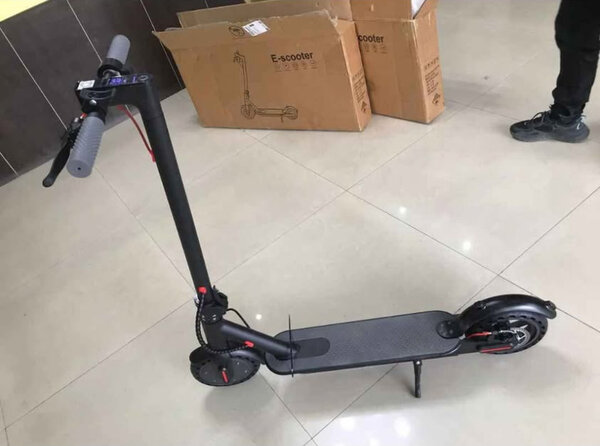 Trottinette électrique pliable