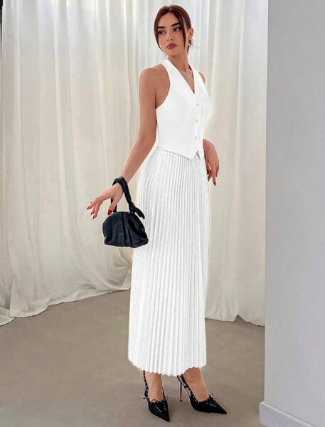 Halter Neck Single Breasted Vest And Pleated Skirt Two Piece