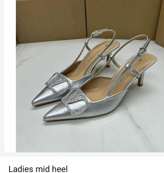 Low heel
