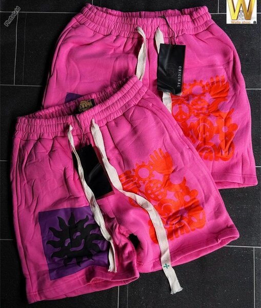 Shorts roses unisex imprimés