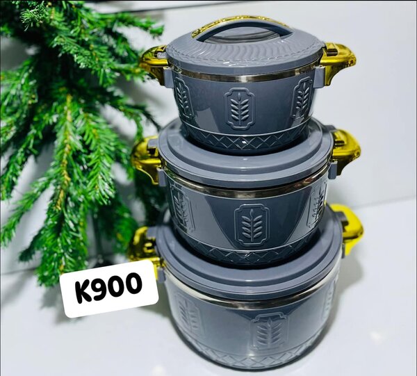 A set of pots