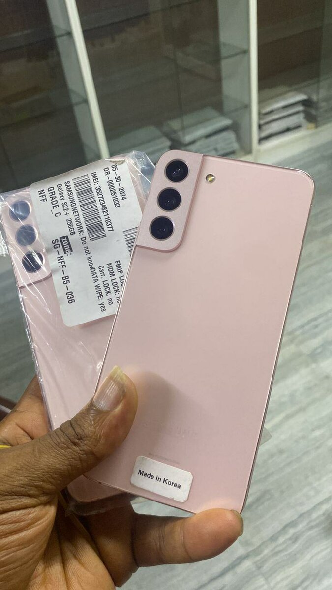 Samsung Galaxy s22+