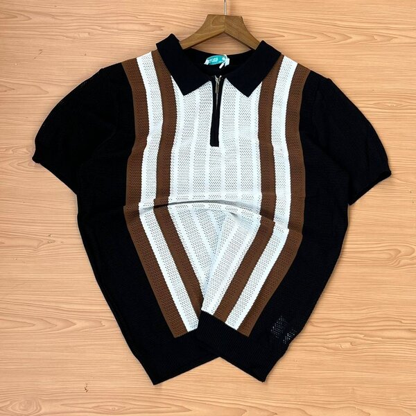 Knitted lacoste
