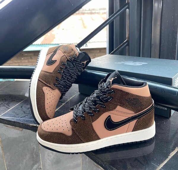 AIR JORDAN 1
