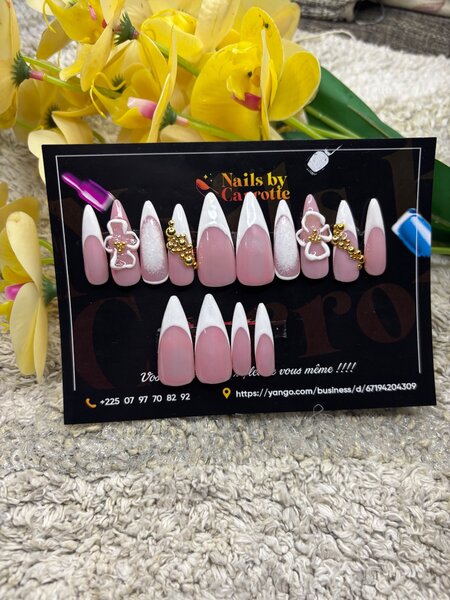 Ongles Artificiels Élégants