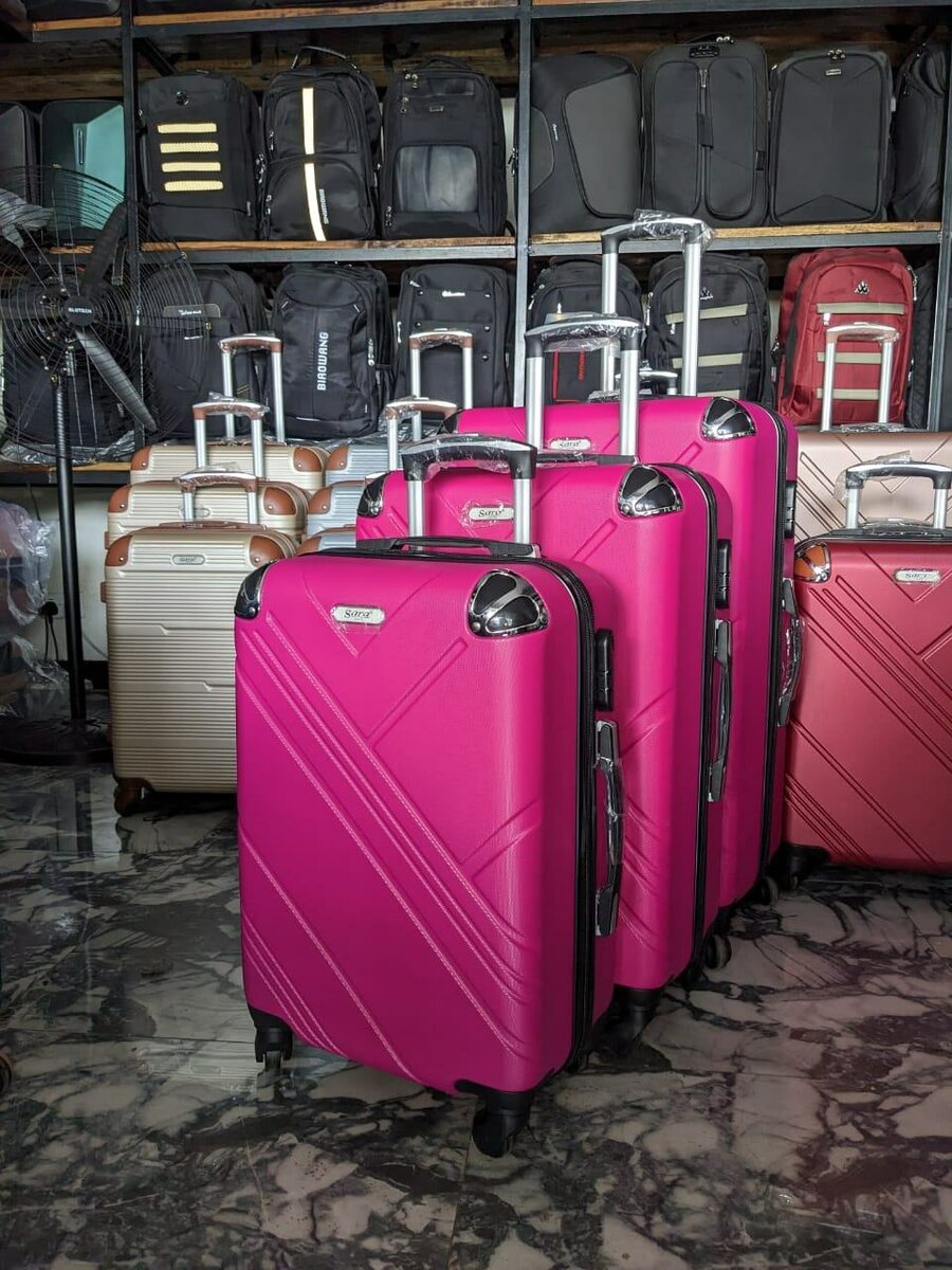 Traveluxe suitcase
