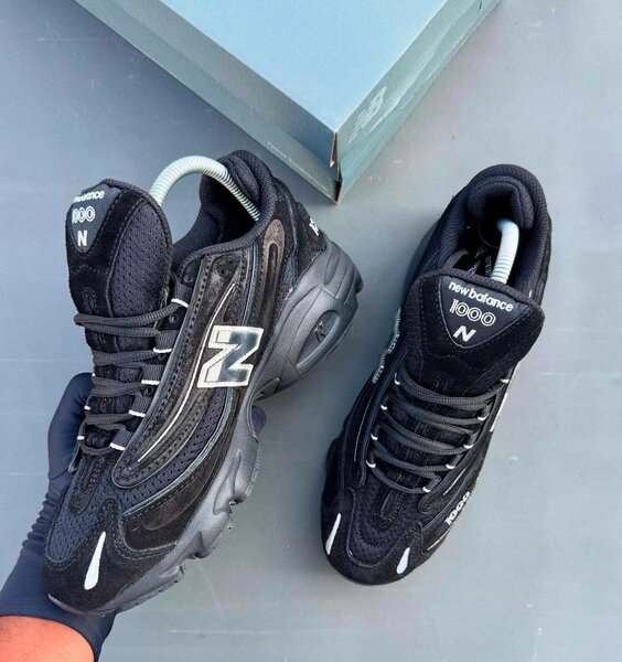 New Balance  1000
