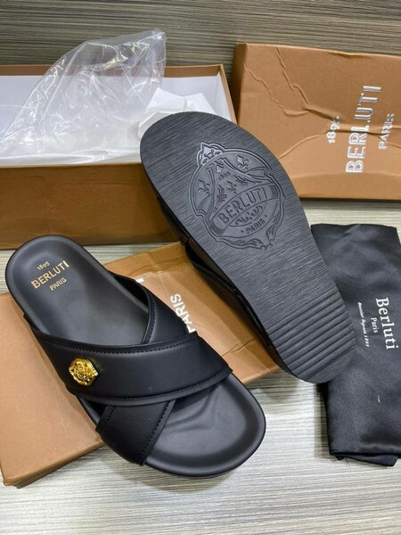 Fashion slippers