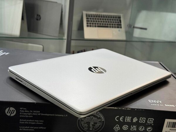 HP 14s