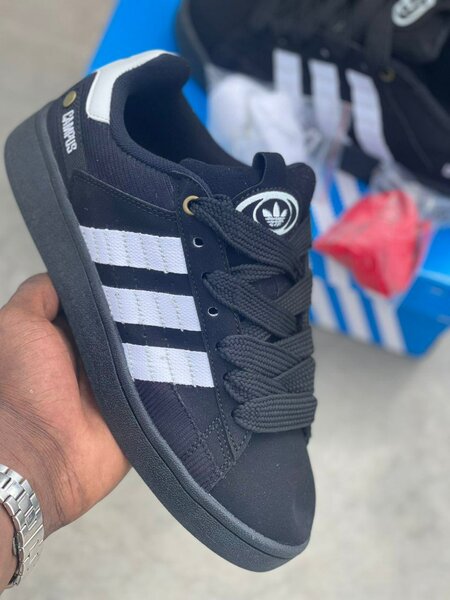 Adidas campus