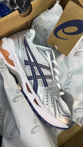 ASICS Gel Kayano