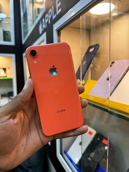 iPhone XR