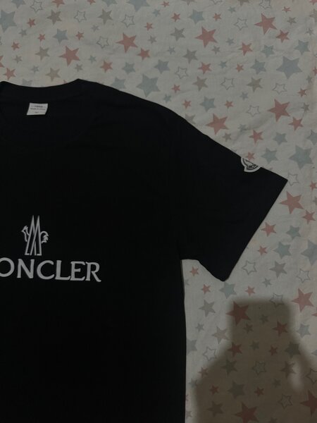 Бренд: MONCLER