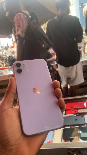 iPhone 11