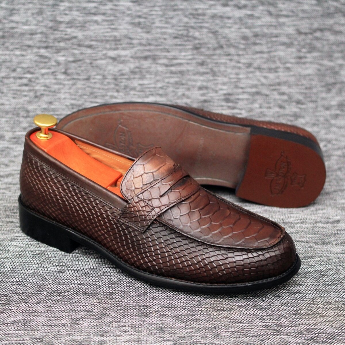 Mocassins en cuir texturé homme
