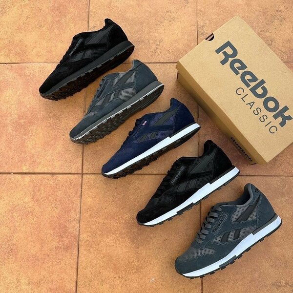 Rebook classic