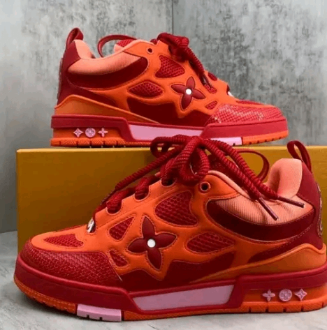 Louis Vuitton12/39