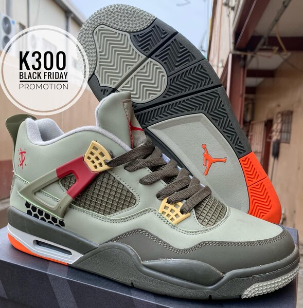 Sneakers
