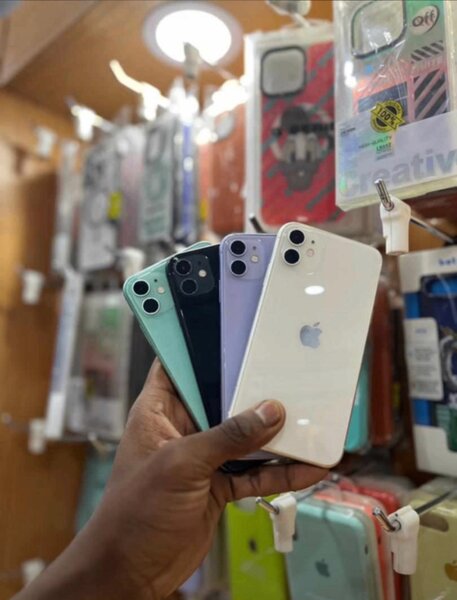 iPhone 11, 64gig