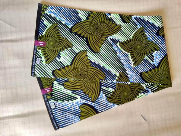 Tissu jaune bleu
