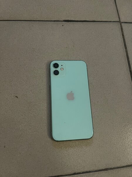 iPhone 11