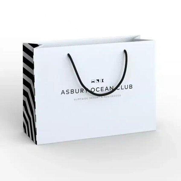 White shopping bag