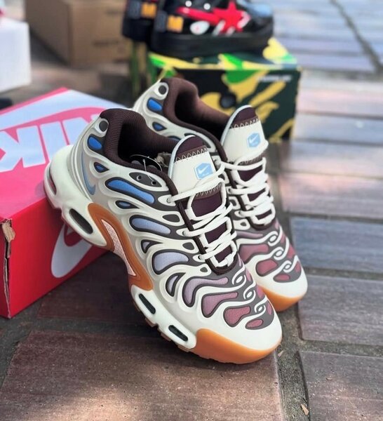 Nike Air Max Plus