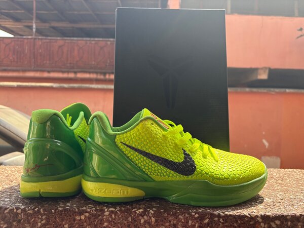 Kobe VI Grinches